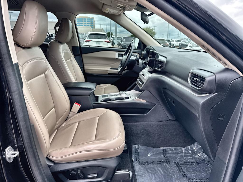 Thumbnail: 2021 Ford Explorer - 24