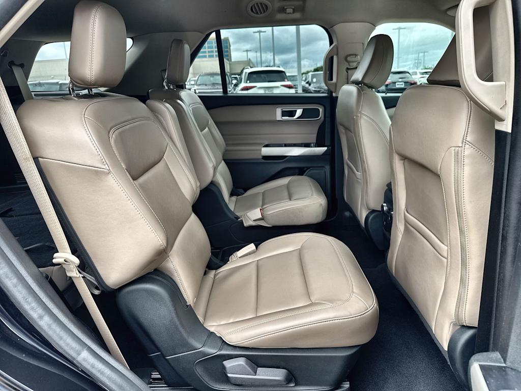 Thumbnail: 2021 Ford Explorer - 27