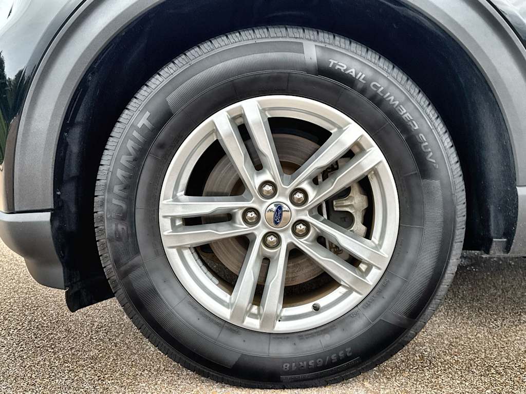 Thumbnail: 2021 Ford Explorer - 8