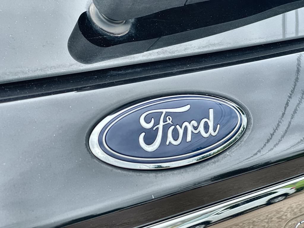 Thumbnail: 2021 Ford Explorer - 25
