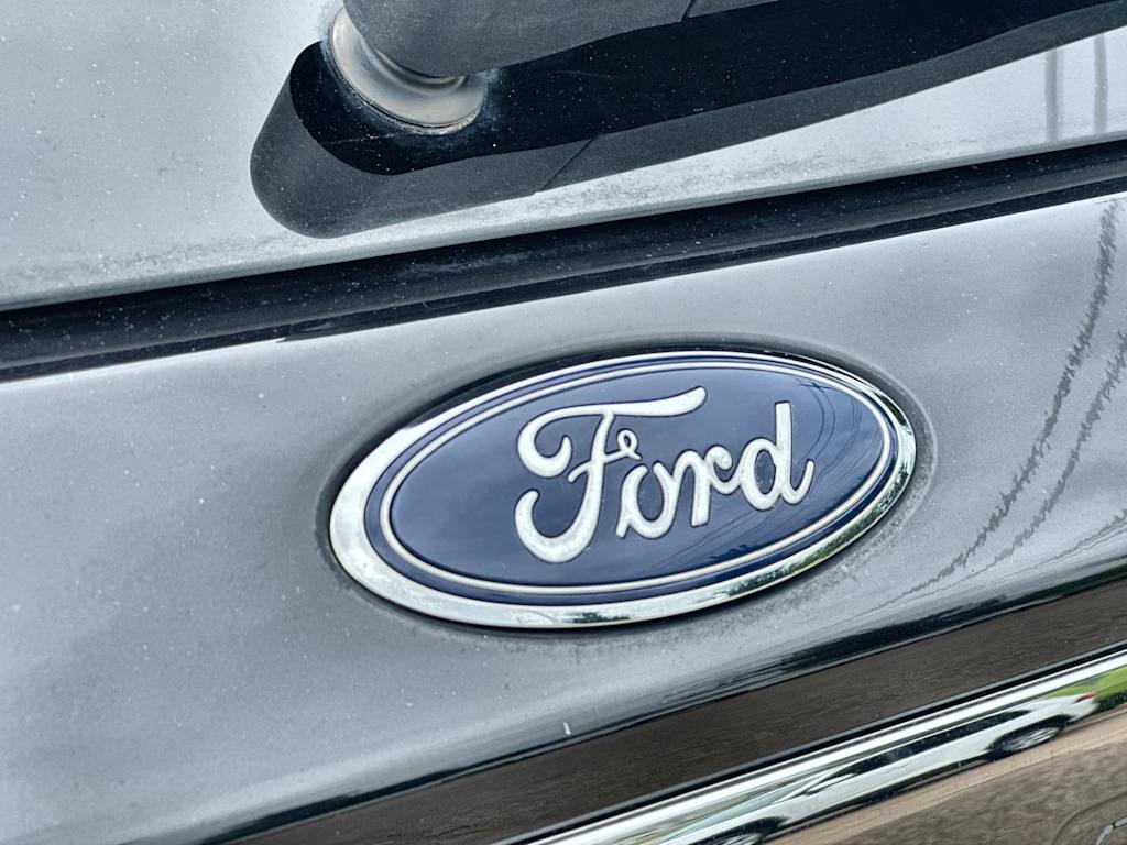 Thumbnail: 2021 Ford Explorer - 25