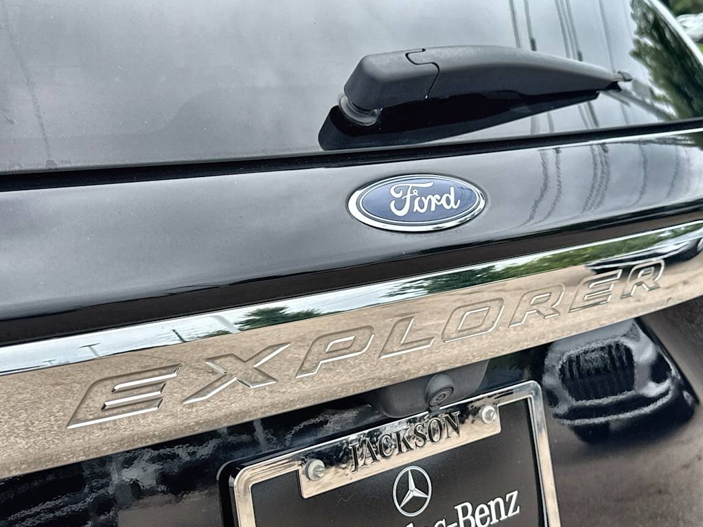 Thumbnail: 2021 Ford Explorer - 7