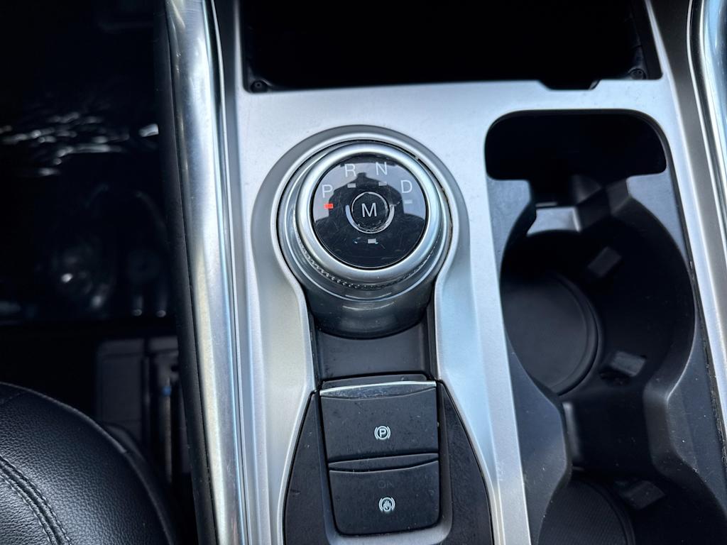 Thumbnail: 2020 Ford Explorer - 28