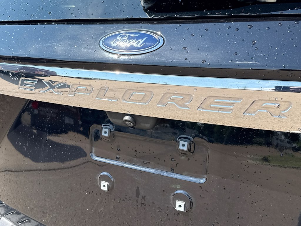 Thumbnail: 2020 Ford Explorer - 25