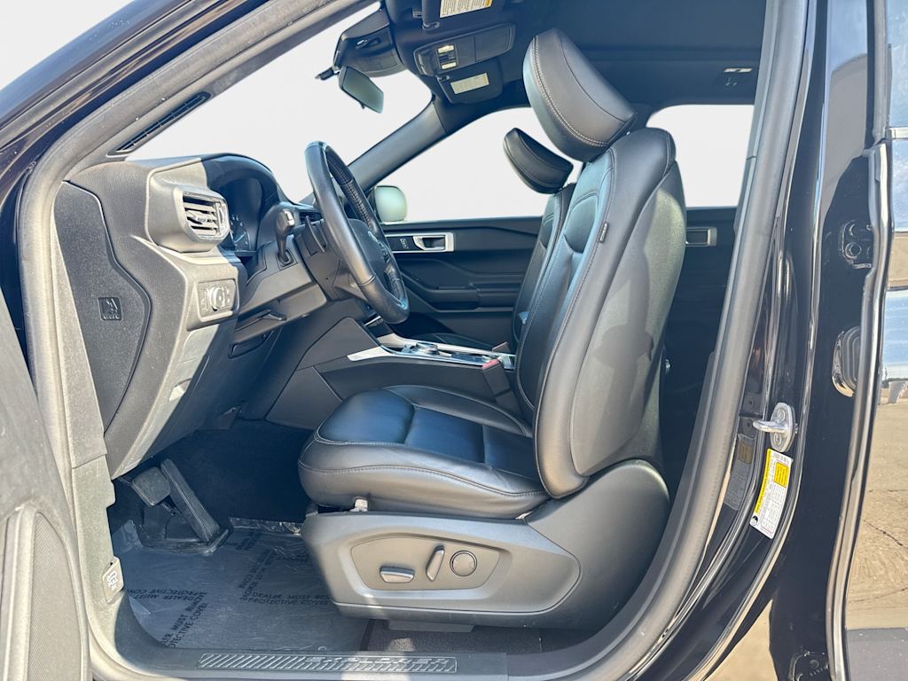 Thumbnail: 2020 Ford Explorer - 12