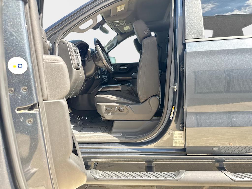 Thumbnail: 2021 Chevrolet Silverado 1500 - 14