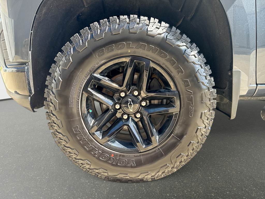 Thumbnail: 2021 Chevrolet Silverado 1500 - 8