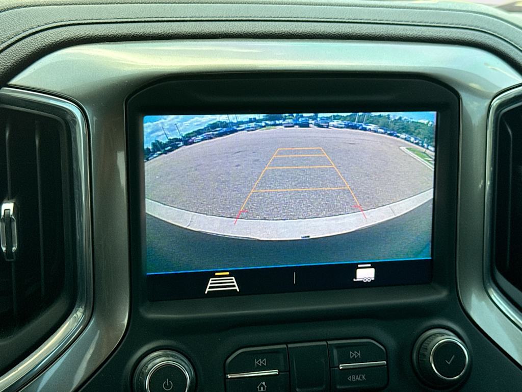 Thumbnail: 2021 Chevrolet Silverado 1500 - 14
