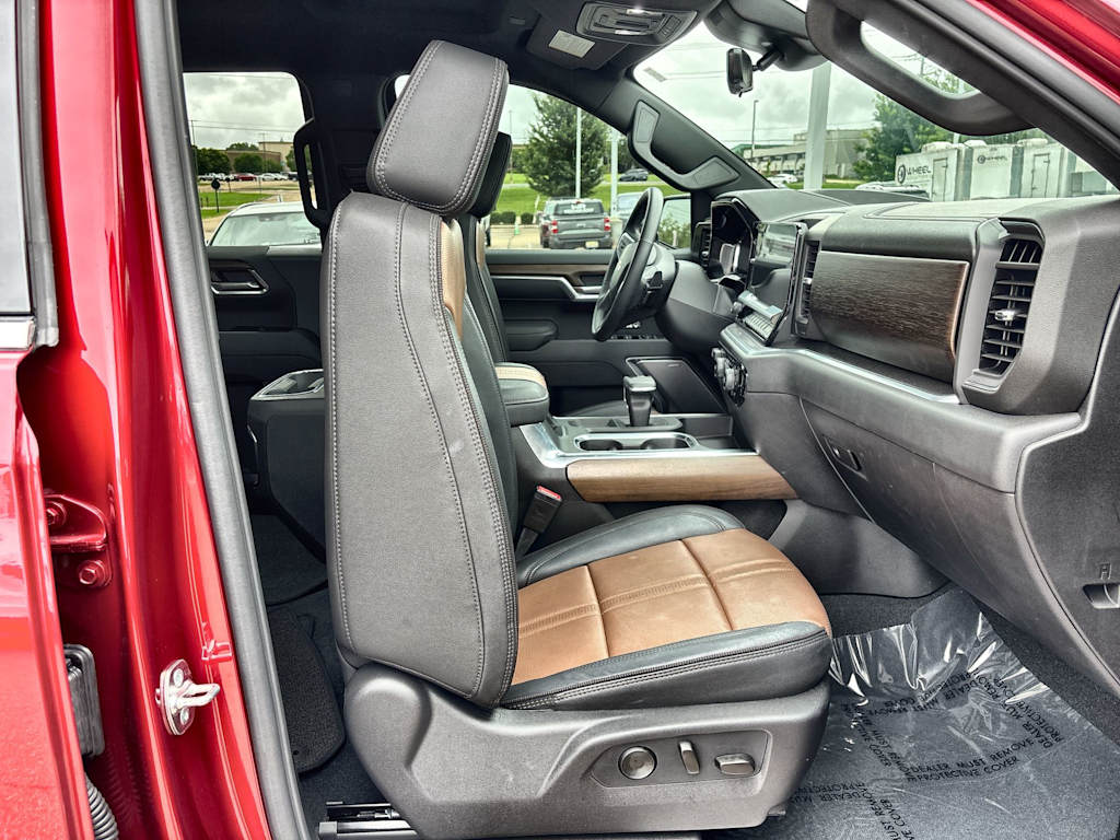 Thumbnail: 2026 Chevrolet Silverado 1500 - 20