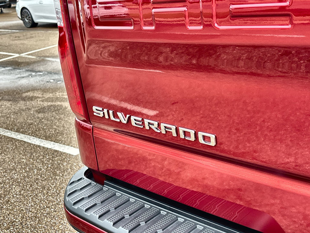 Thumbnail: 2026 Chevrolet Silverado 1500 - 7