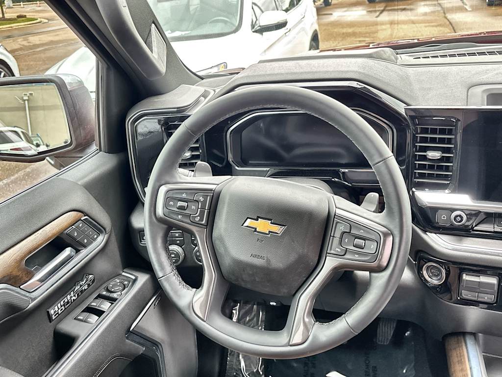 Thumbnail: 2026 Chevrolet Silverado 1500 - 10