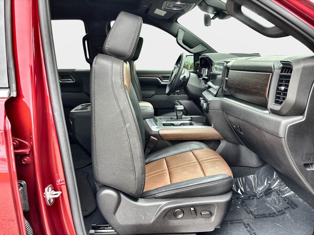 Thumbnail: 2026 Chevrolet Silverado 1500 - 19