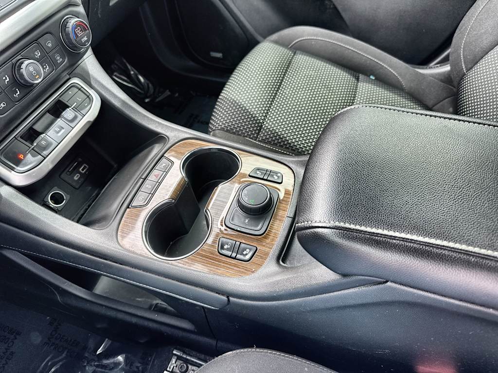 Thumbnail: 2022 GMC Acadia - 15