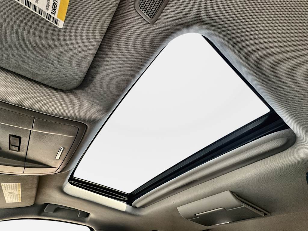 Thumbnail: 2016 Chevrolet Tahoe - 29