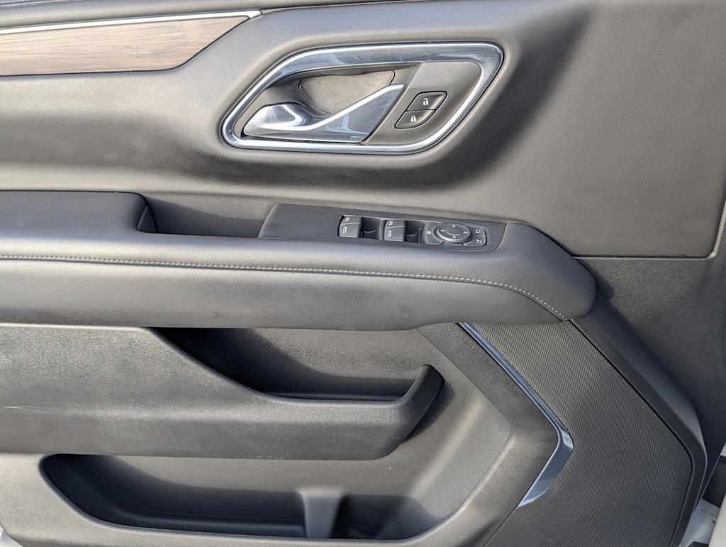 Thumbnail: 2023 Chevrolet Suburban - 25