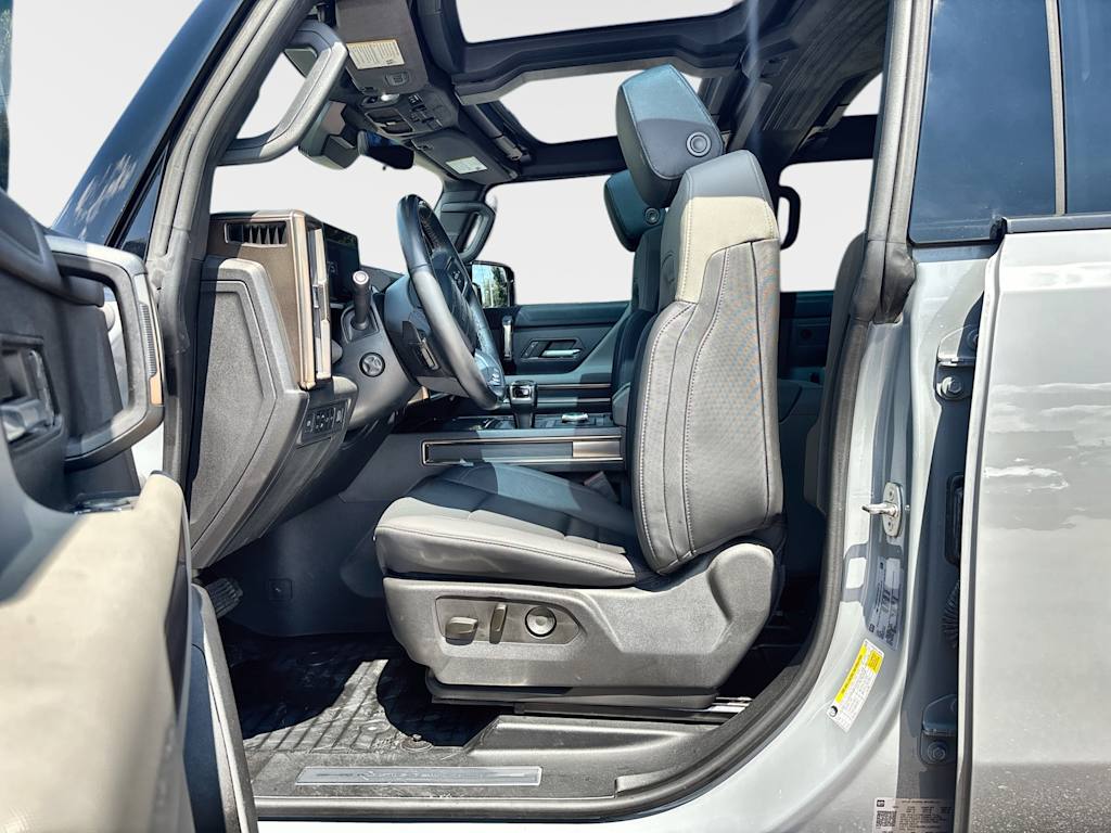 Thumbnail: 2024 GMC Hummer EV - 8