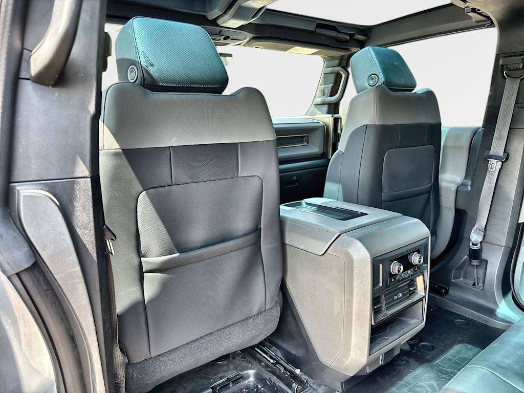 Thumbnail: 2024 GMC Hummer EV - 22