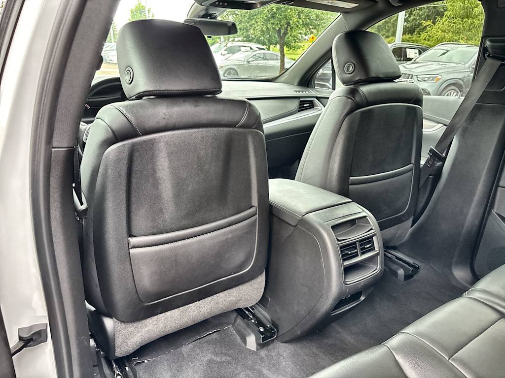 Thumbnail: 2023 Cadillac XT5 - 32