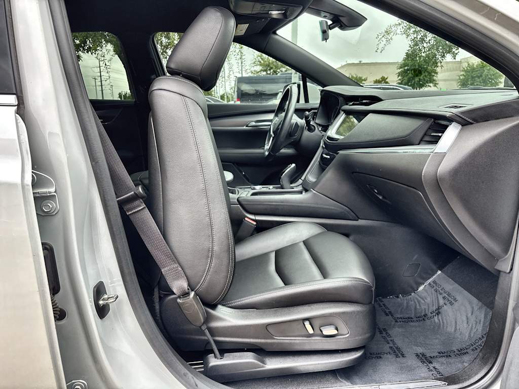 Thumbnail: 2023 Cadillac XT5 - 27