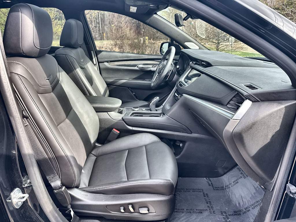 Thumbnail: 2024 Cadillac XT5 - 20