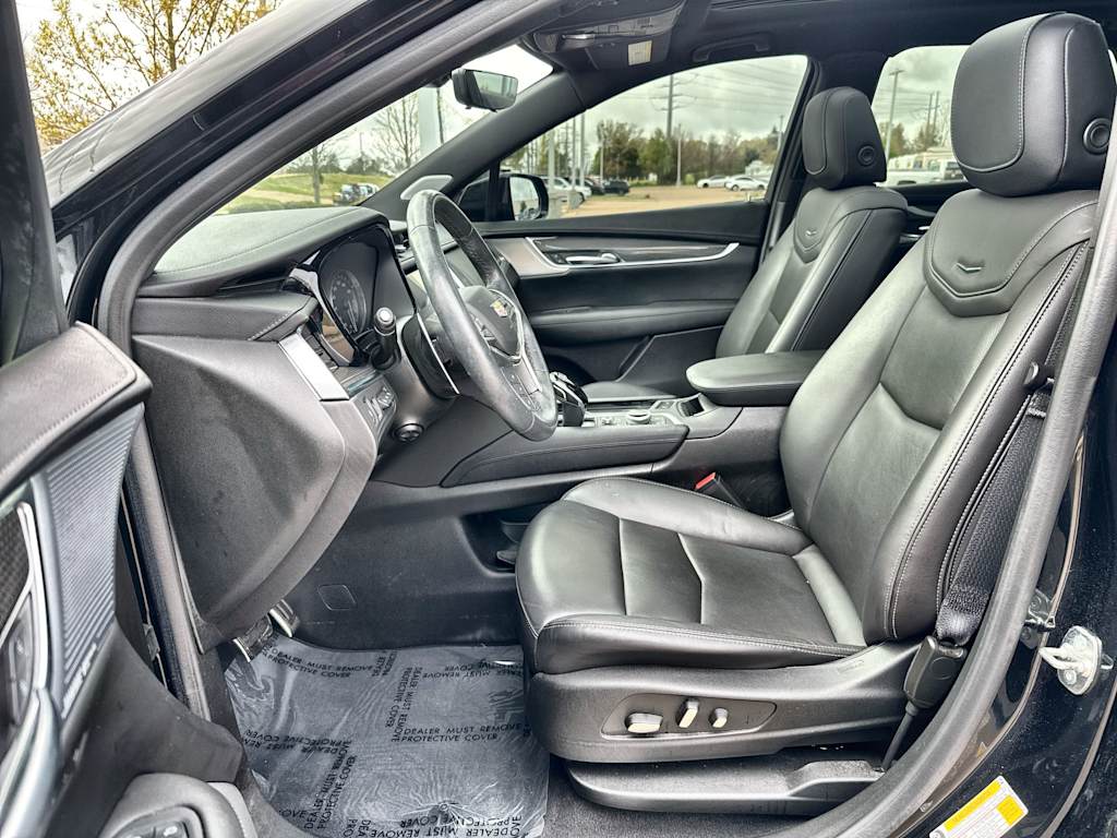 Thumbnail: 2024 Cadillac XT5 - 10