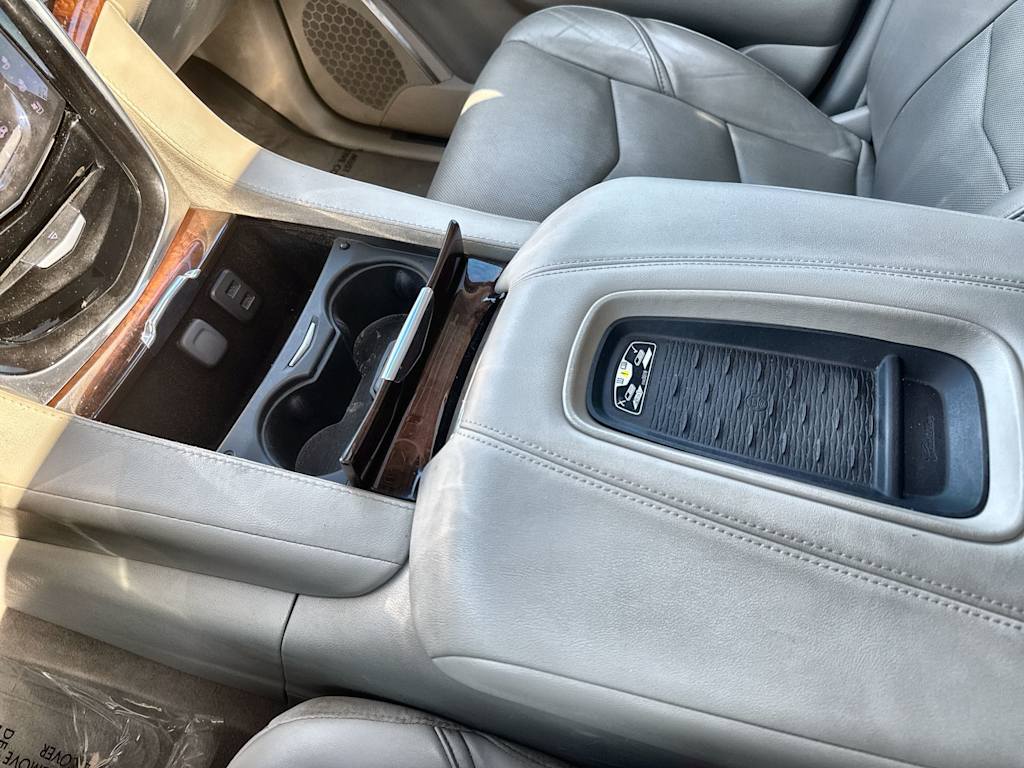 Thumbnail: 2016 Cadillac Escalade - 14