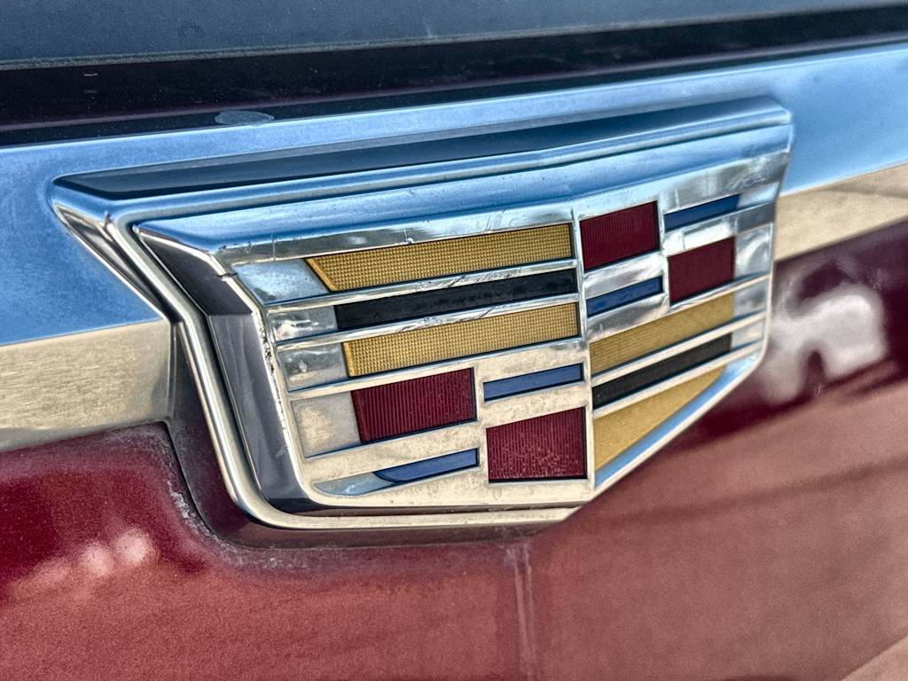 Thumbnail: 2016 Cadillac Escalade - 23