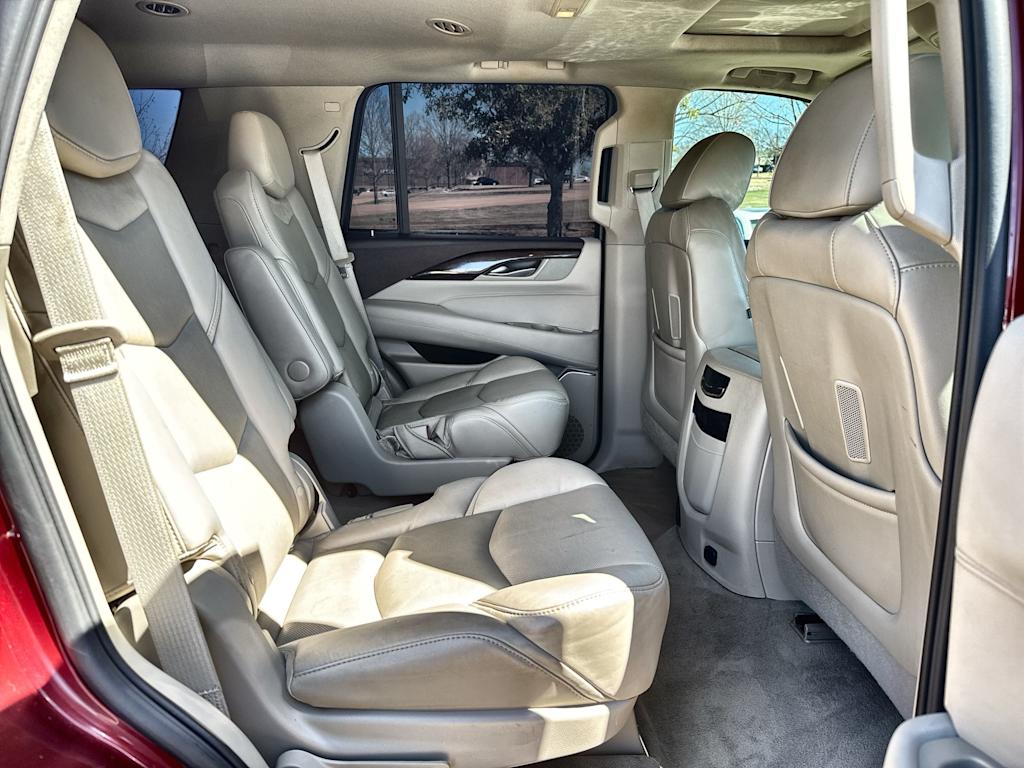 Thumbnail: 2016 Cadillac Escalade - 25