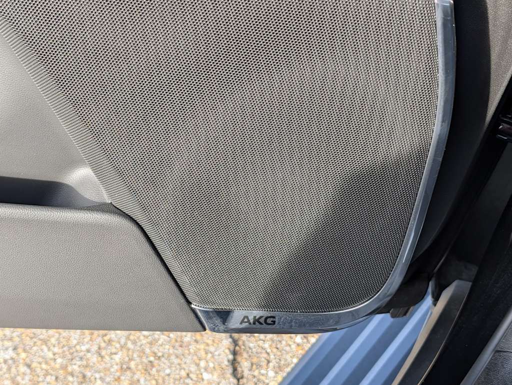 Thumbnail: 2025 Cadillac Escalade - 29