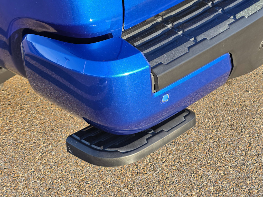 Thumbnail: 2025 Nissan Frontier - 26