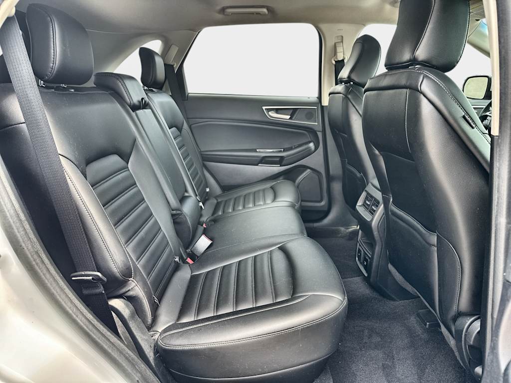 Thumbnail: 2020 Ford Edge - 26
