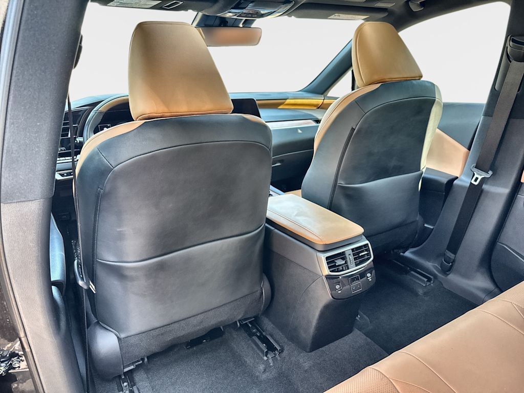 Thumbnail: 2024 Lexus RX - 25