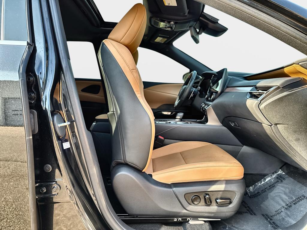 Thumbnail: 2024 Lexus RX - 23