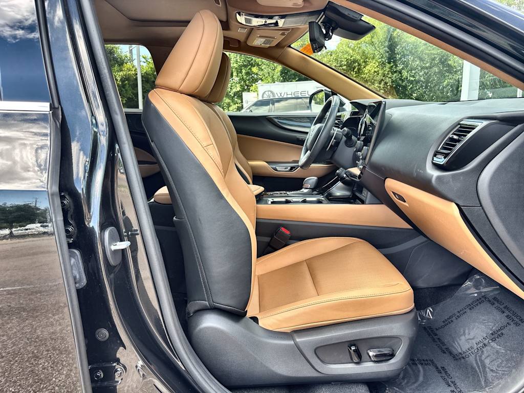 Thumbnail: 2024 Lexus ES - 20