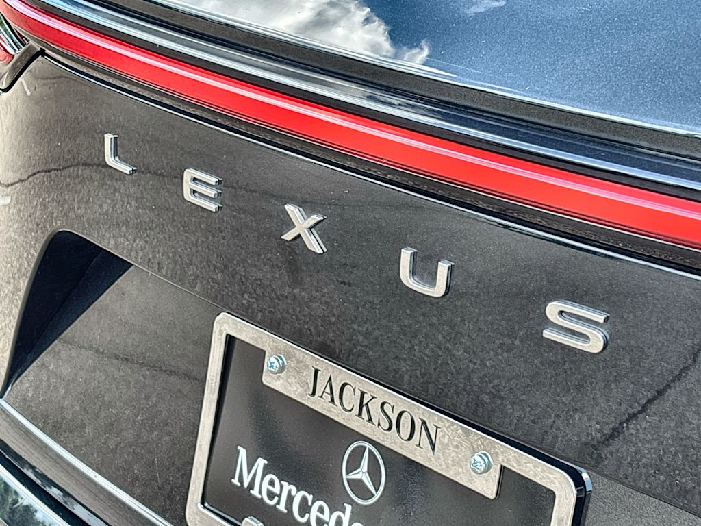 Thumbnail: 2024 Lexus ES - 23