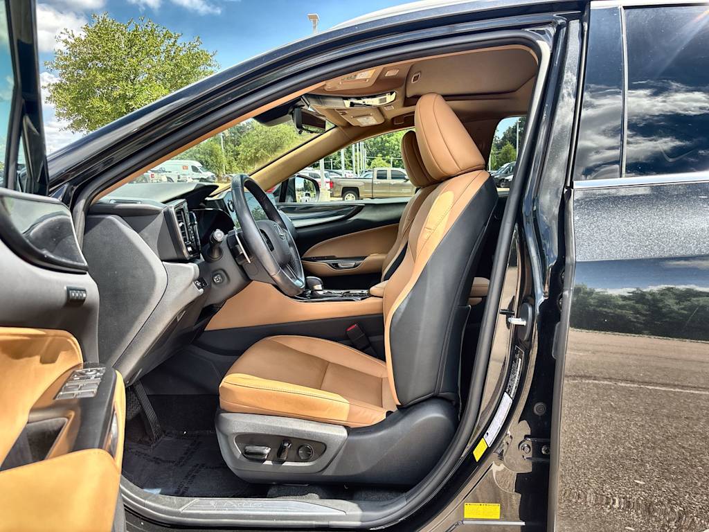 Thumbnail: 2024 Lexus ES - 11