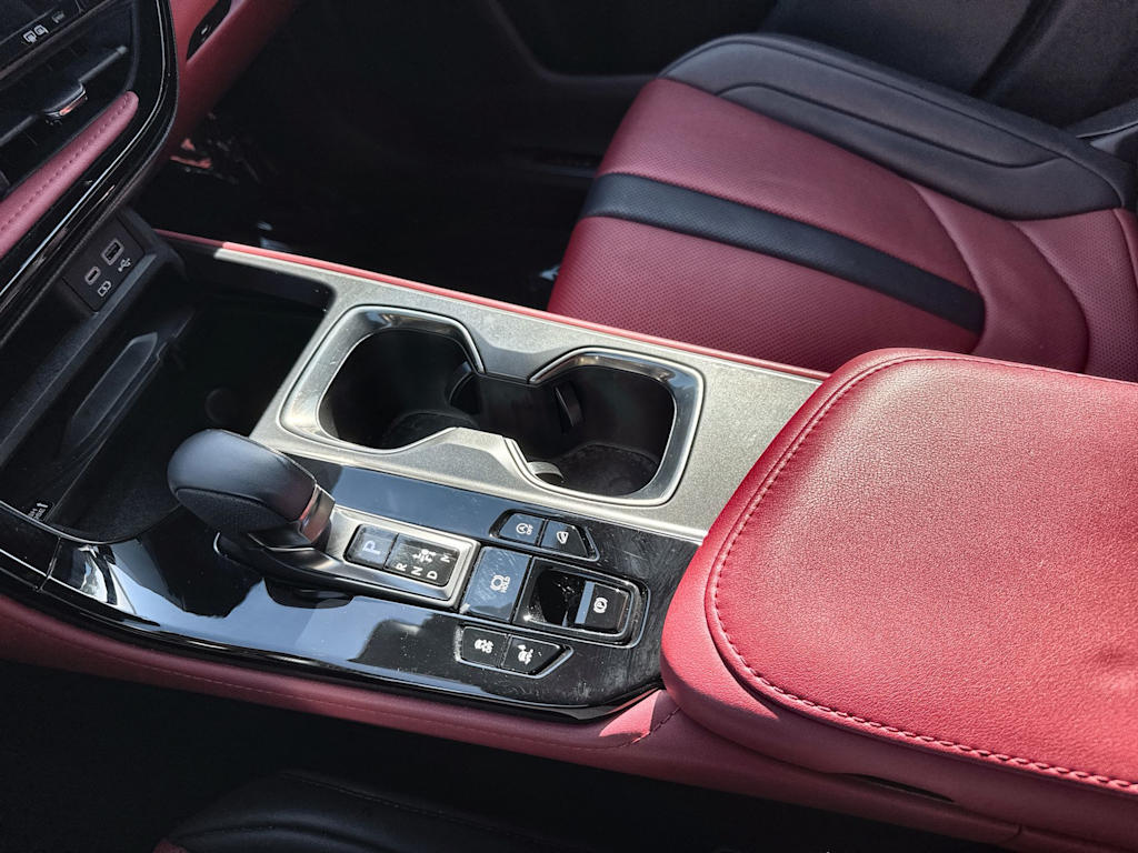 Thumbnail: 2024 Lexus ES - 15
