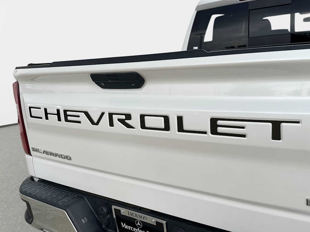 Thumbnail: 2019 Chevrolet Silverado 1500 - 22