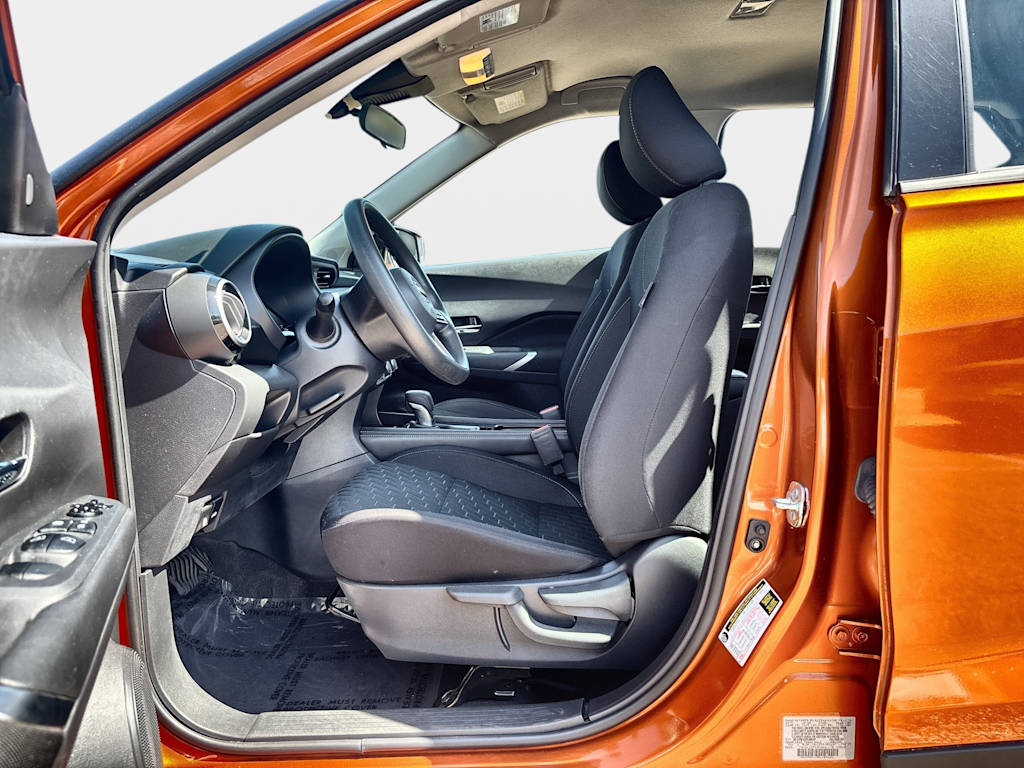 Thumbnail: 2023 Nissan Kicks - 10