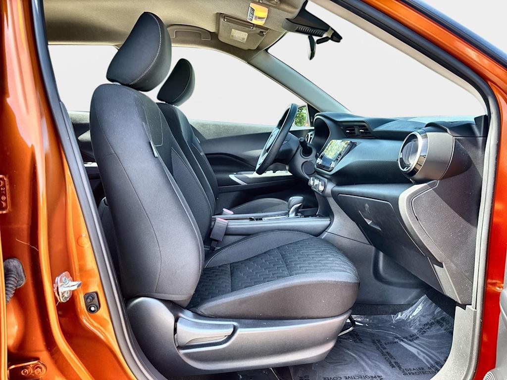Thumbnail: 2023 Nissan Kicks - 23