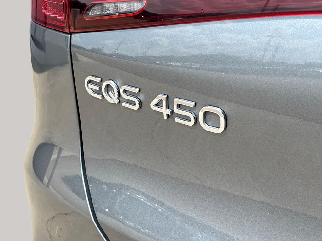 Thumbnail: 2023 Mercedes-Benz EQS - 7