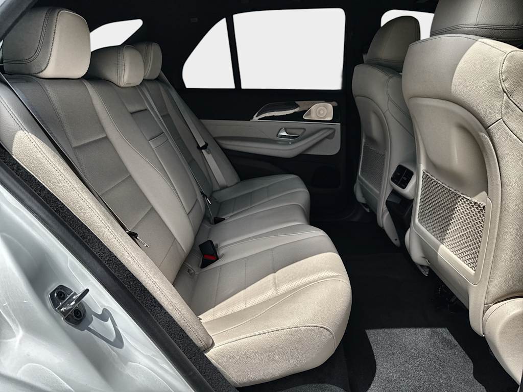 Thumbnail: 2026 Mercedes-Benz GLE - 26