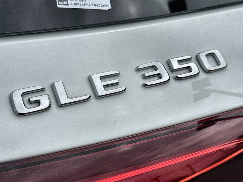 Thumbnail: 2026 Mercedes-Benz GLE - 7