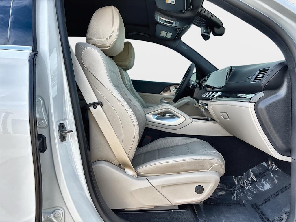 Thumbnail: 2026 Mercedes-Benz GLE - 21