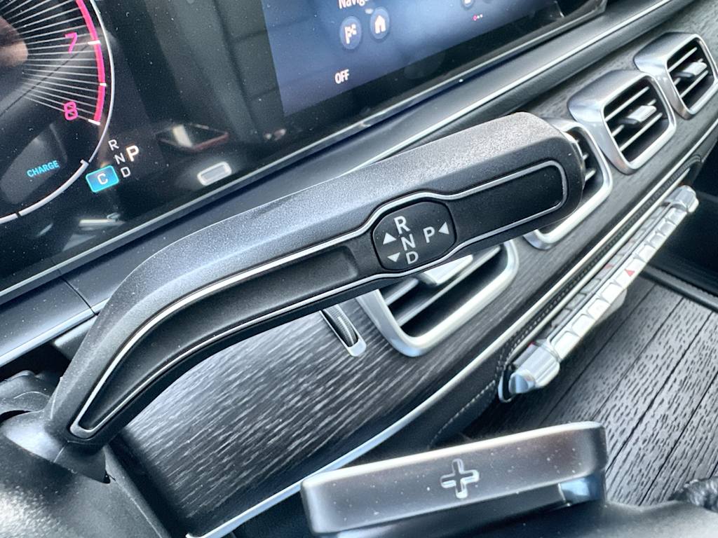 Thumbnail: 2026 Mercedes-Benz GLE - 25