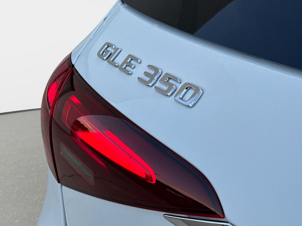 Thumbnail: 2026 Mercedes-Benz GLE - 22