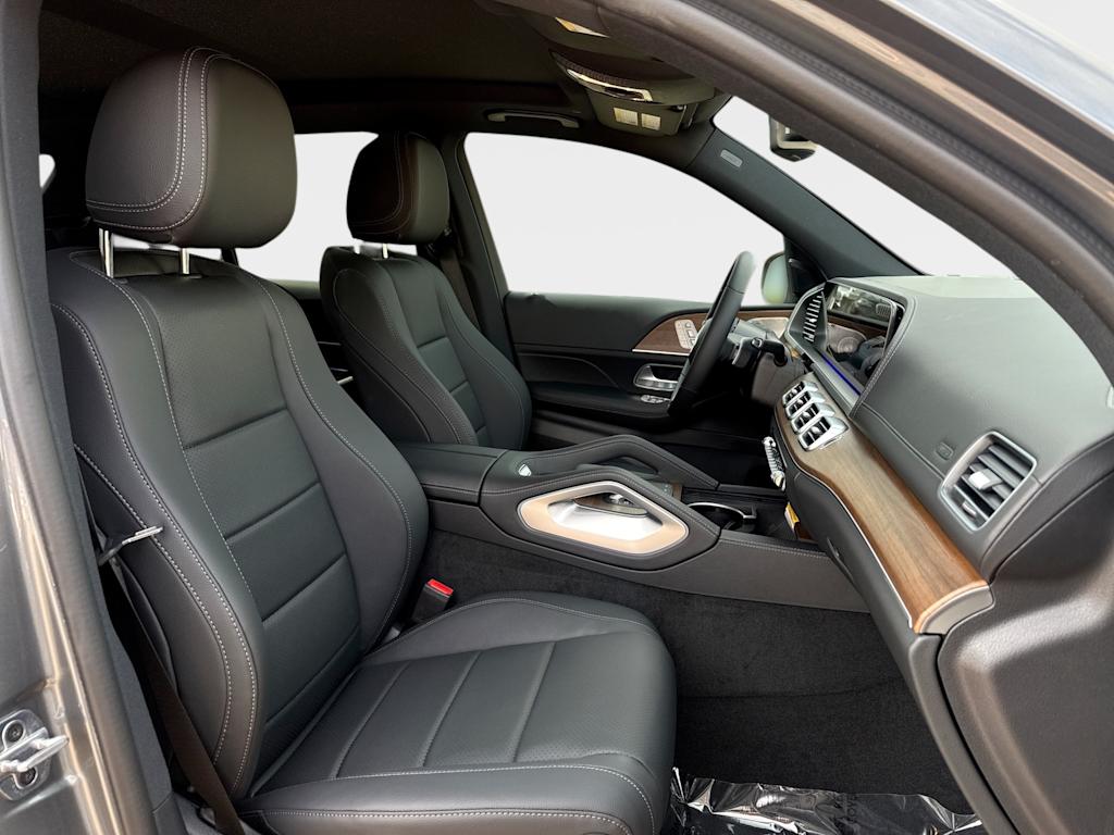 Thumbnail: 2026 Mercedes-Benz GLE - 25