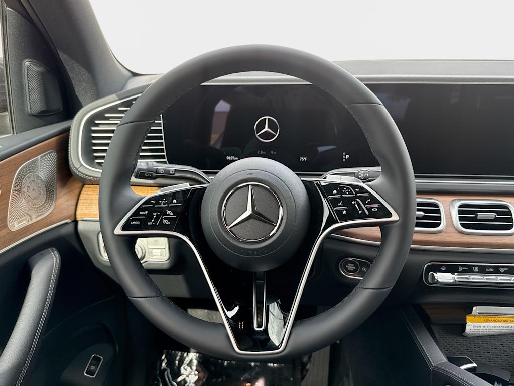 Thumbnail: 2026 Mercedes-Benz GLE - 10