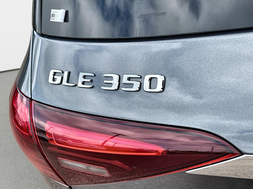 Thumbnail: 2026 Mercedes-Benz GLE - 6