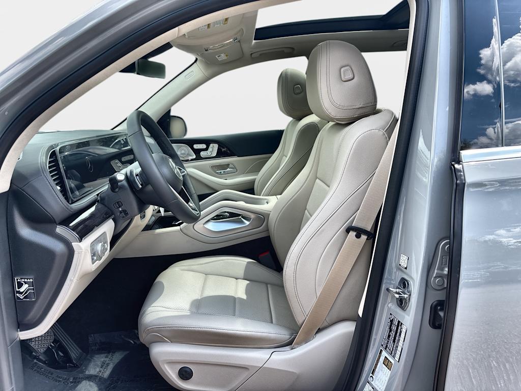 Thumbnail: 2026 Mercedes-Benz GLE - 12